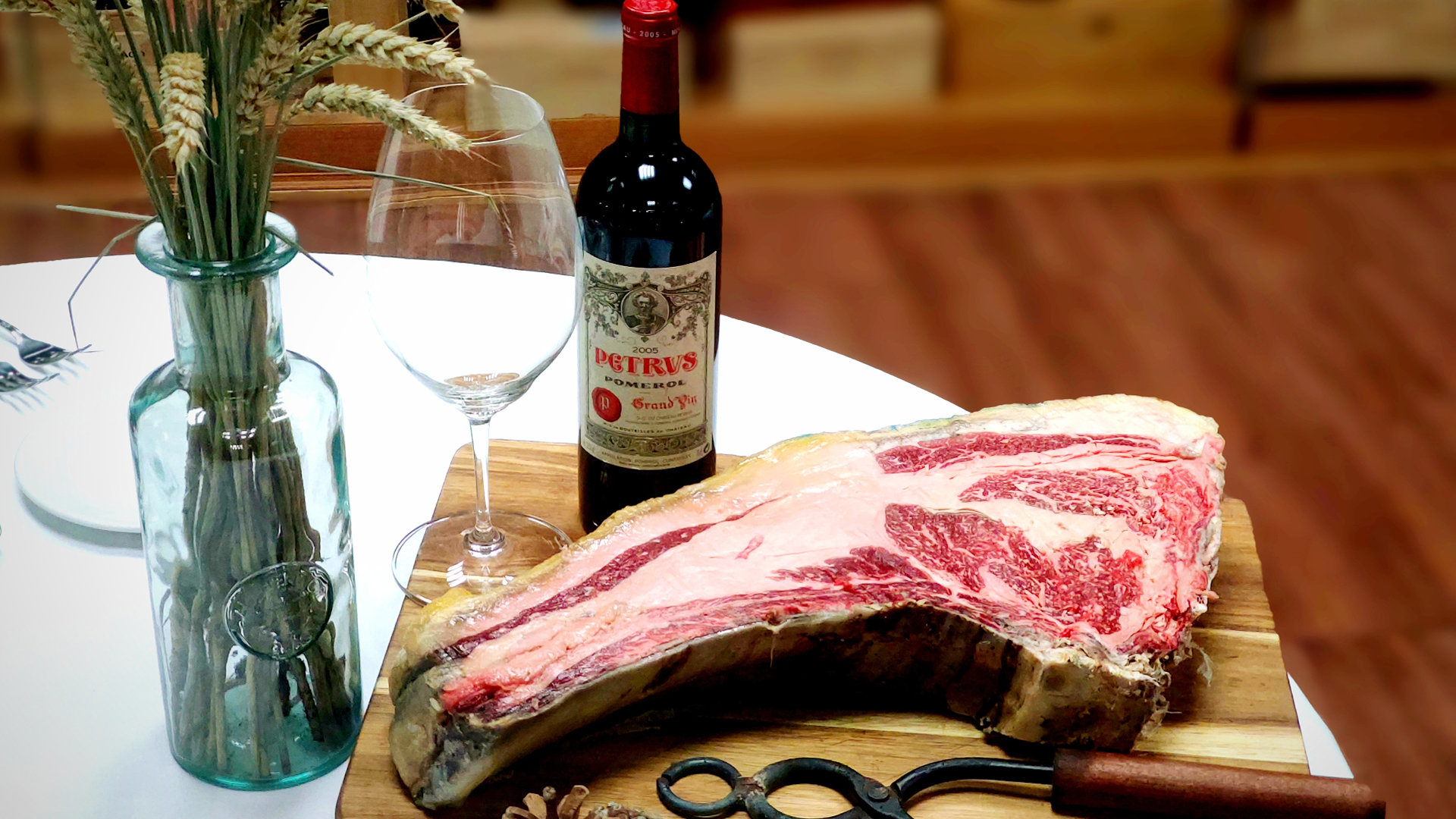 En Asador Palacio del Vino ofrecemos la mejor carne y los mejores vinos